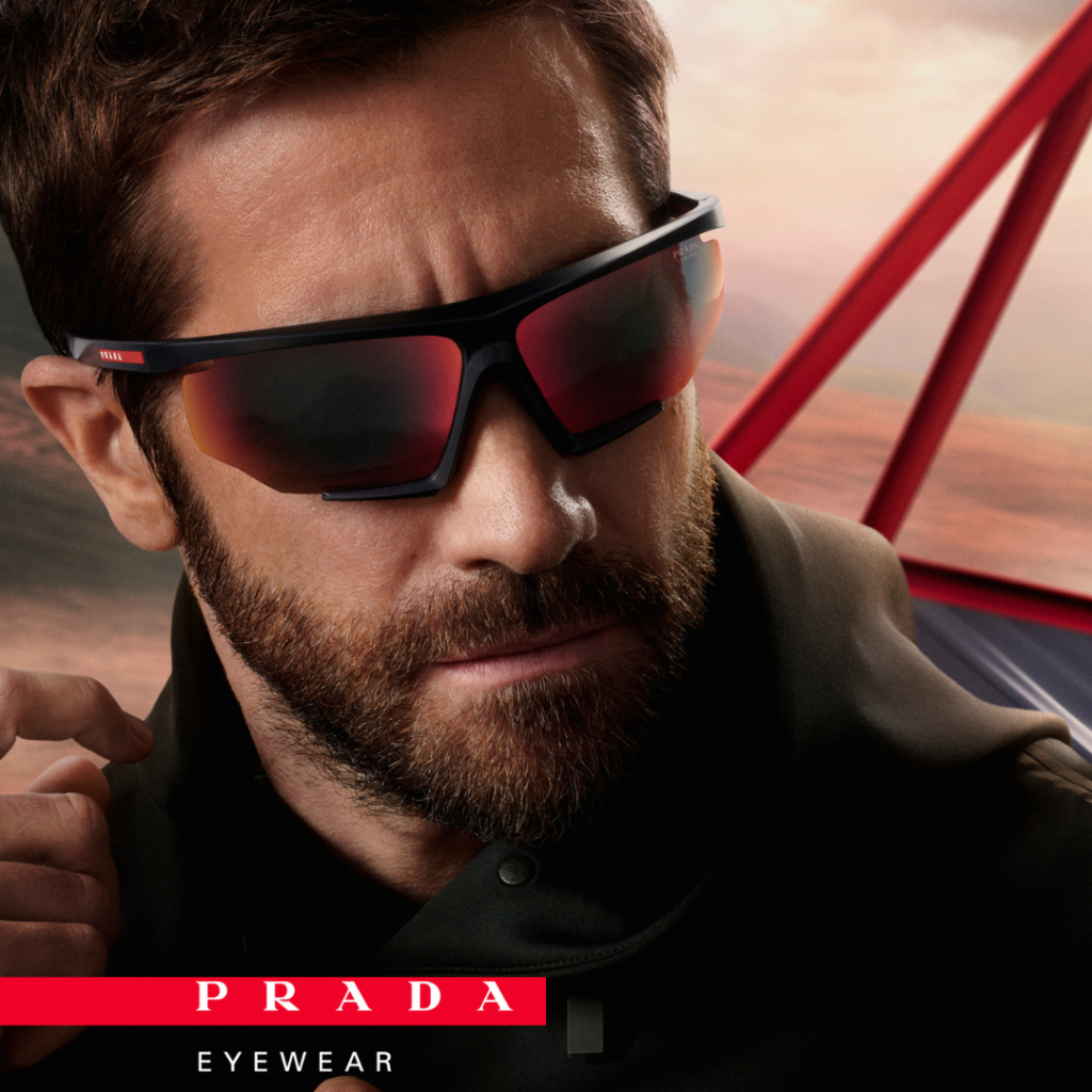 بررسی عینک‌های آفتابی Prada: فشن، تجمل و محافظت در یک قاب