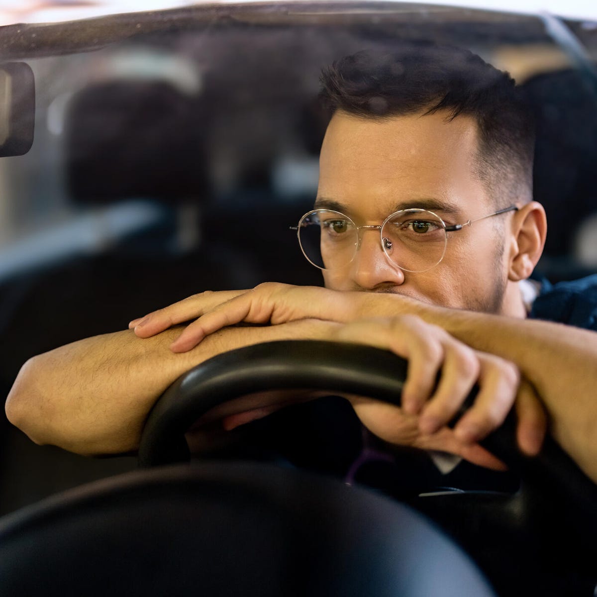 راهنمای خرید عینک آفتابی برای رانندگی