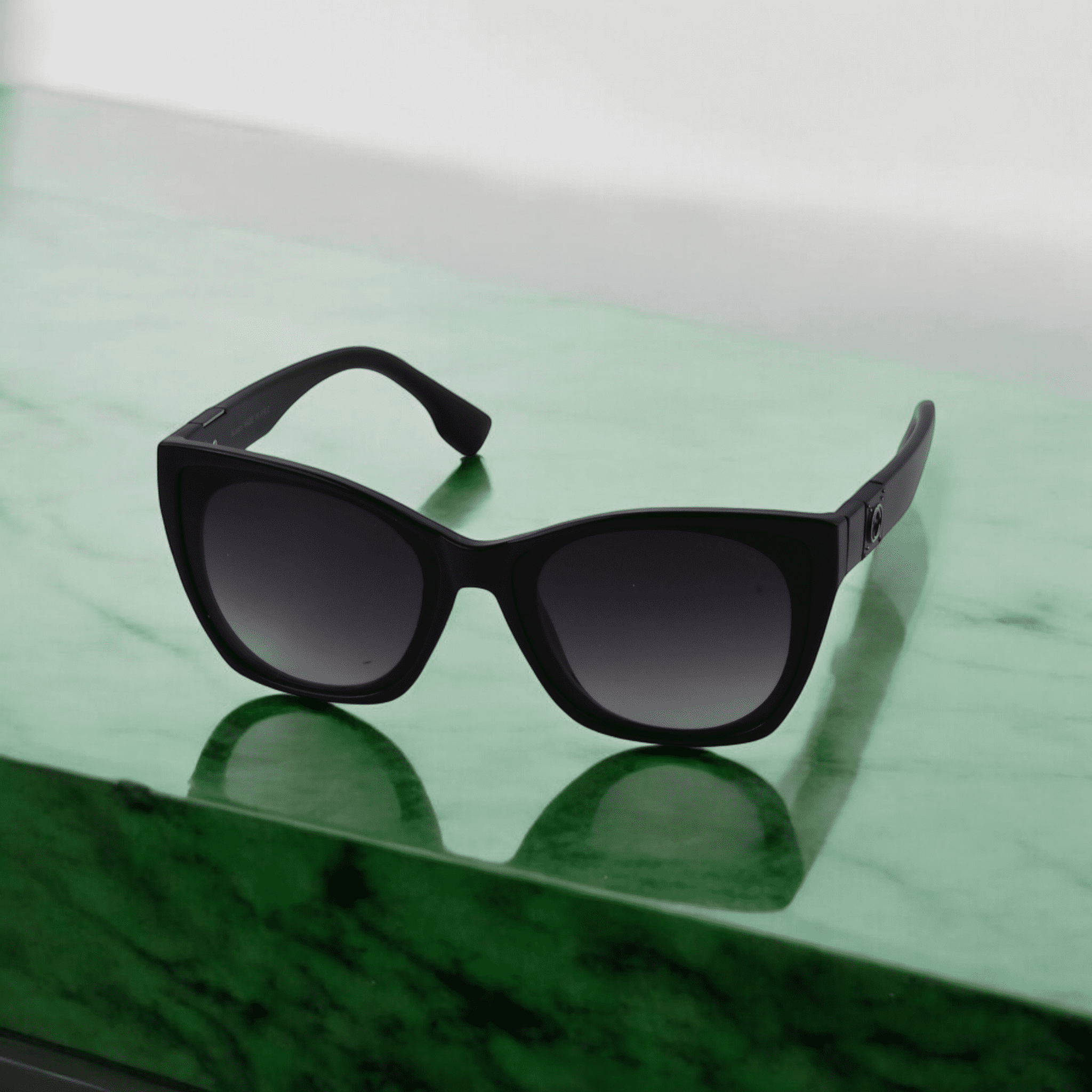 عینک آفتابی زنانه برند آلانزو کد 1115 Alonzo Sunglasses 8 عینک آفتابی زنانه برند آلانزو کد 1115 Alonzo Sunglasses - تصویر 6